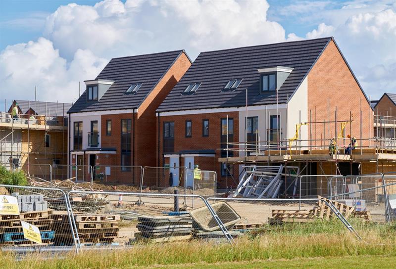 Former Housing Ministers Slam Government for Scrapping Housebuilding Targets